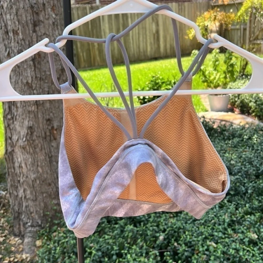 lululemon athletica gray sidesways